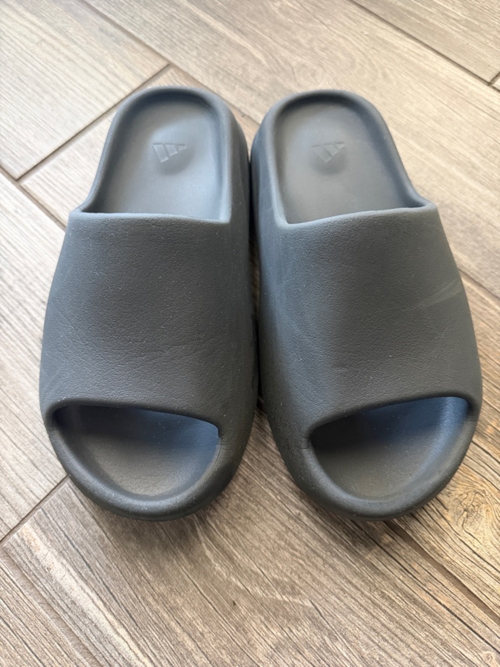 Addidas x Yeezy Slides